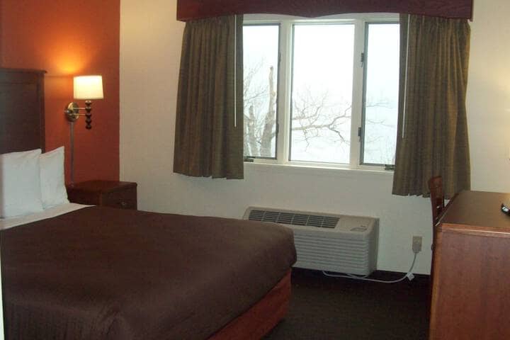 Room 12 of 53